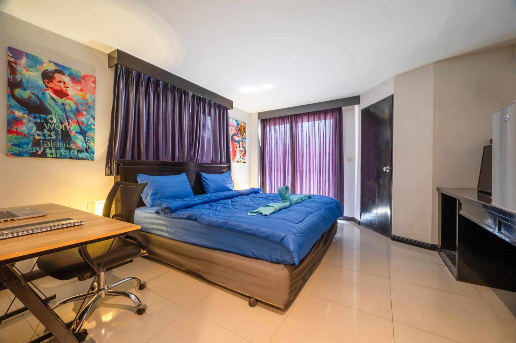 Abunawas Merry Inn At Walking Street Pattaya Exteriör bild
